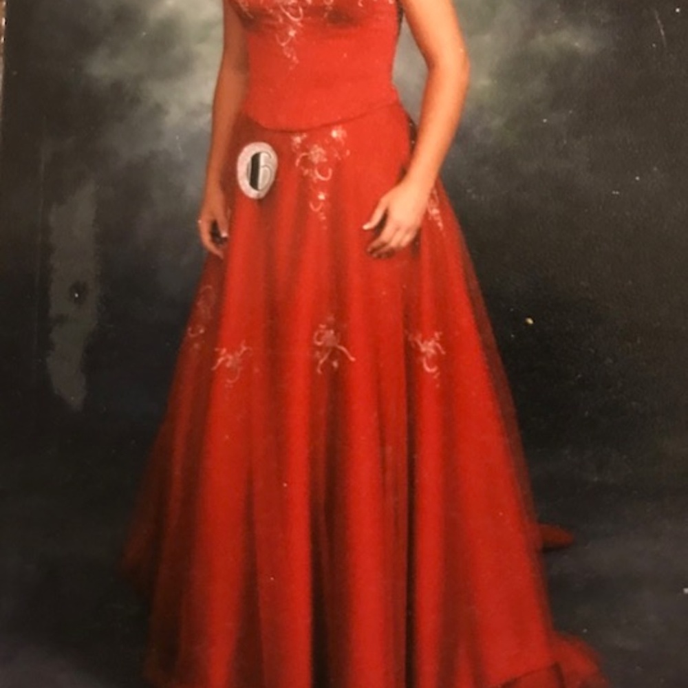 Prom/Pageant/formal event dress or gown